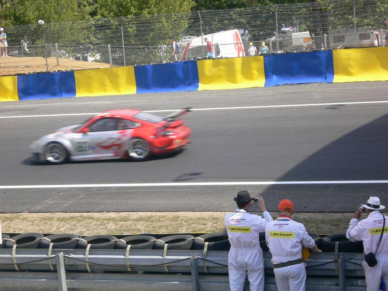 Porsche.JPG